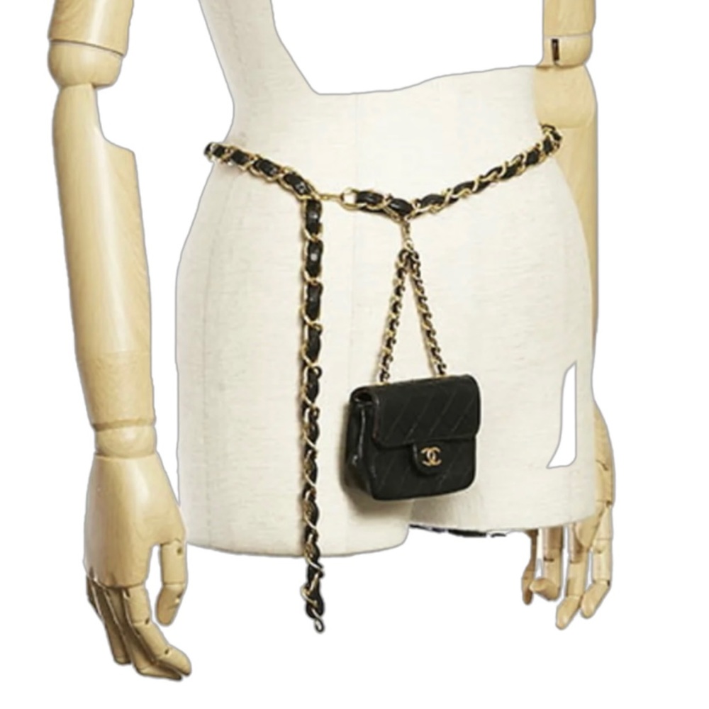 1990s Chanel waist / belt bag